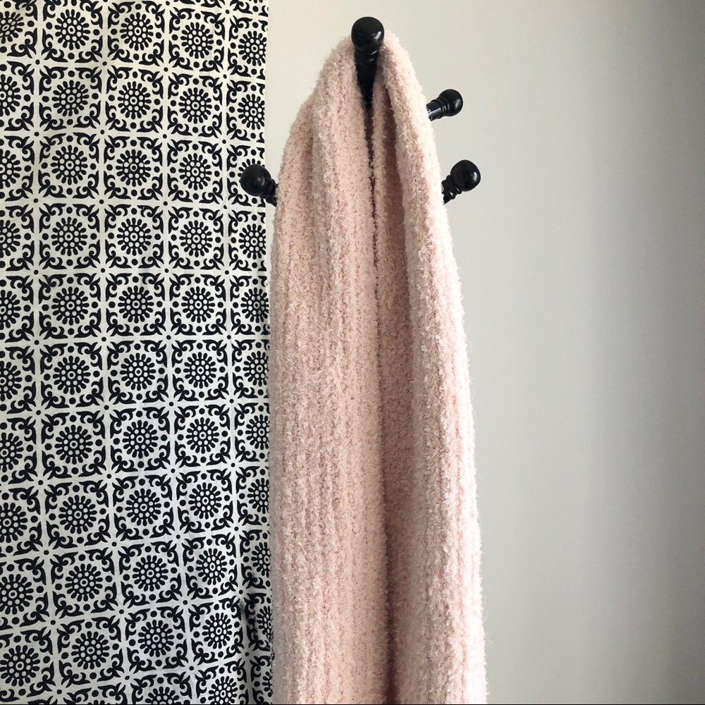 NWT! Anthropologie Eyelash Scarf